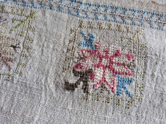 Photo 4 for Ottoman Stitchness