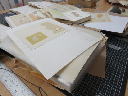 Paper, Stones, Scissors